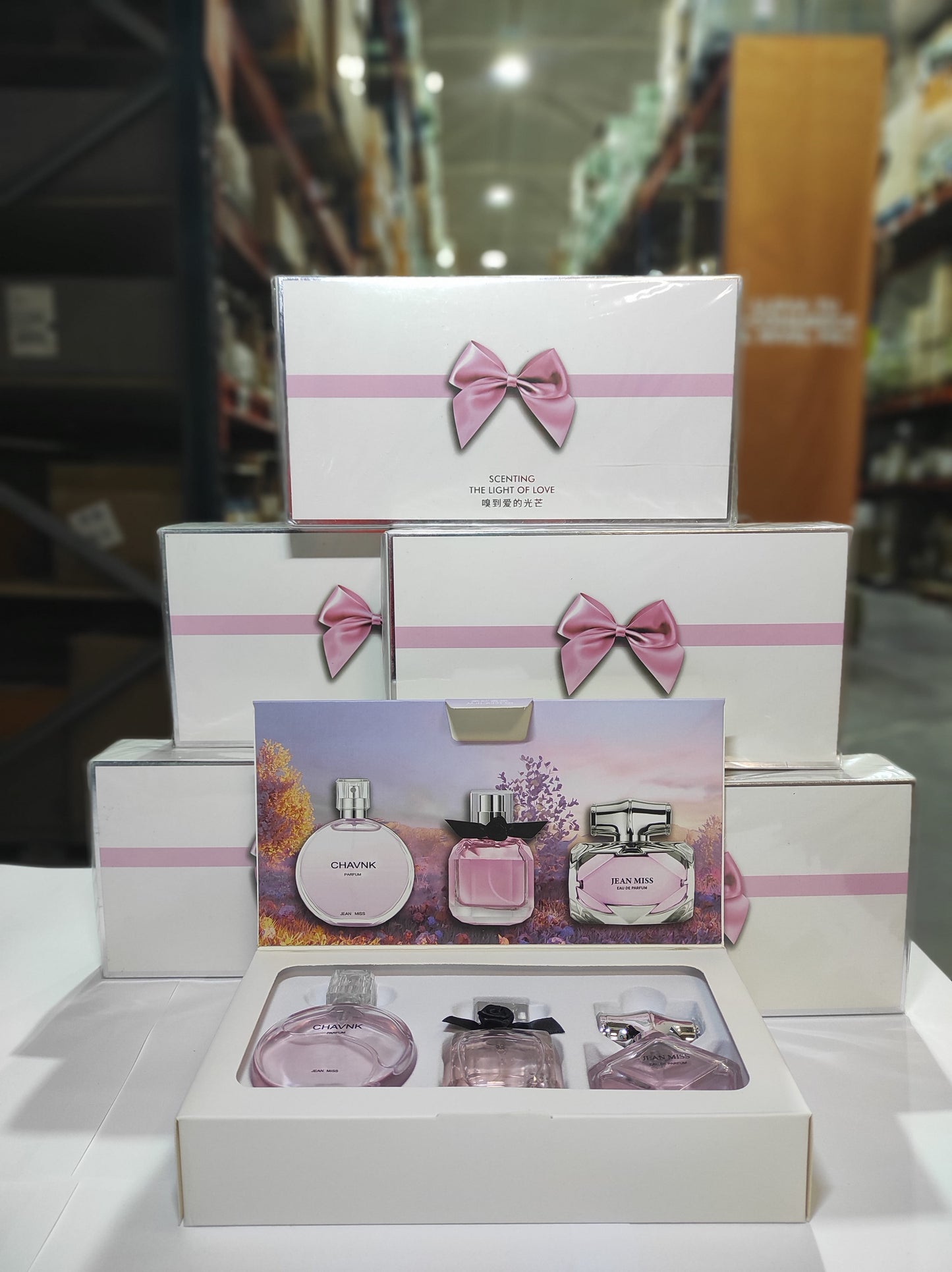 Conjuntos de 3 perfumes para mujer caja rosa (no réplica) - additional image 8